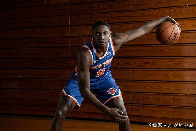 恩瓦内里晒照纪念收获英超处子球