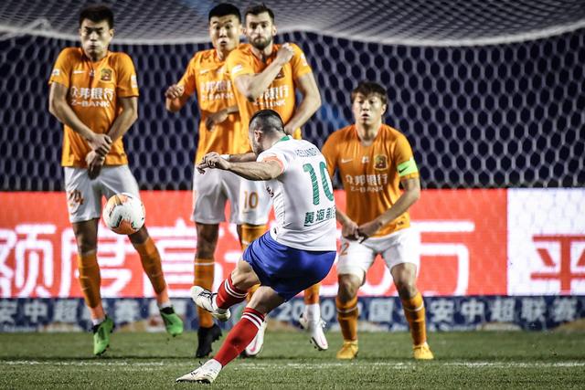 英联杯-维尔纳破门努内斯建功 曼城1-2热刺